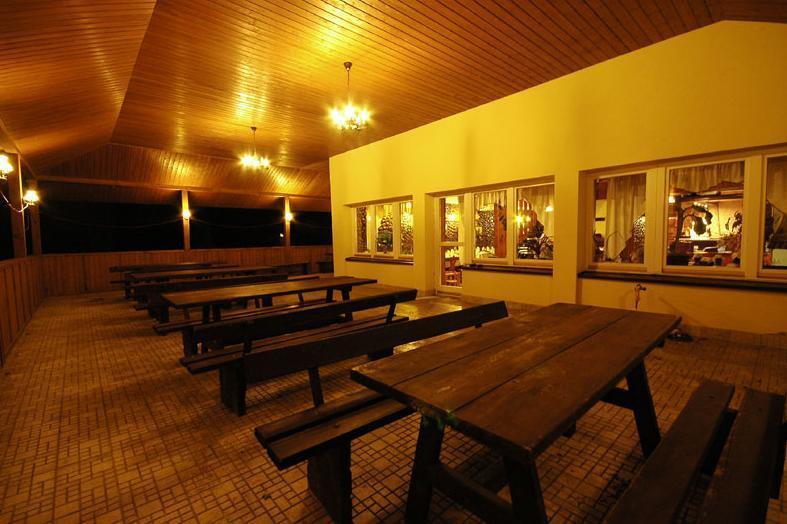 Zajazd U Kmity Postolow Exterior photo